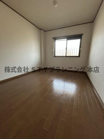 仲介手数料０円！レナジア久地野の洋室