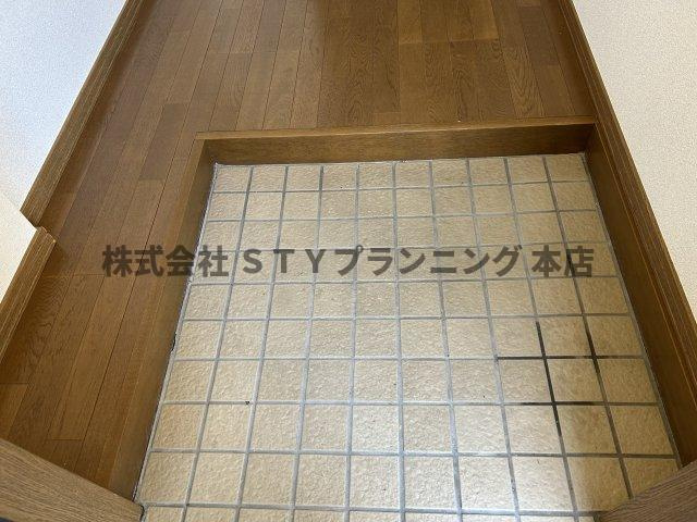 仲介手数料０円！レナジア久地野の玄関