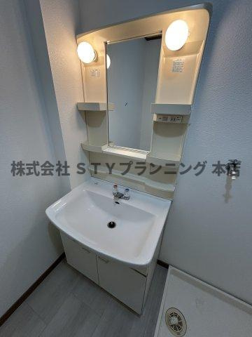 仲介手数料０円！レナジア久地野の独立洗面台