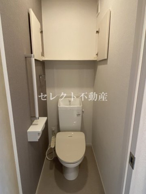 【トイレ】 | アイ・ヴィレッジ古閑中町Ｂ | 【アイ・ヴィレッジ古閑中町Ｂ】落ち着いたトイレです
