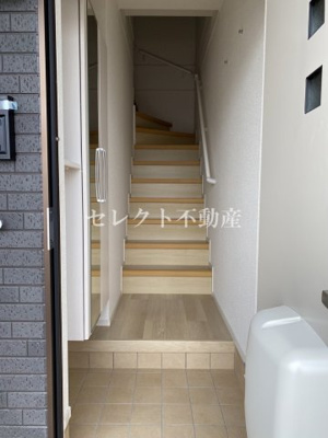 【玄関】 | アイ・ヴィレッジ古閑中町Ｂ | 【アイ・ヴィレッジ古閑中町Ｂ】きれいな玄関です