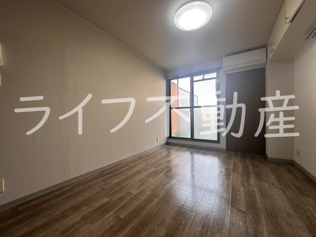 メゾンヤマト長堂の内装|明るい色調の室内です