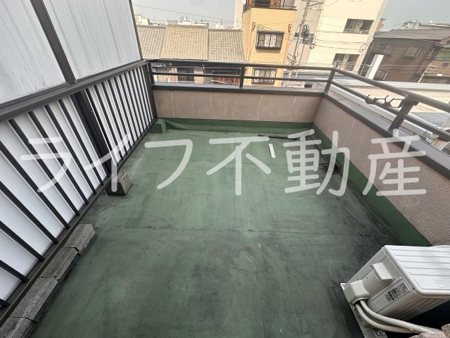 メゾンヤマト長堂のバルコニー|落ち着いた時間を過ごせるバルコニーです