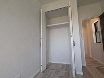 【収納】 | 鈴蘭台南町３丁目　新築戸建 | たっぷり収納できるクローゼットです。