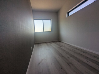 【洋室】 | 鈴蘭台南町３丁目　新築戸建 | 洋室約6.7帖