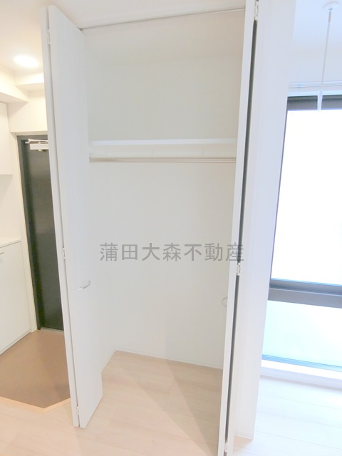 リシュブール池上の収納|リビング収納　クローゼット