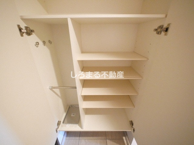 RJRプレシア南堀江の収納