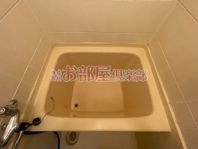 第一コーポ江頭の浴室|日々の疲れを癒すお風呂付です