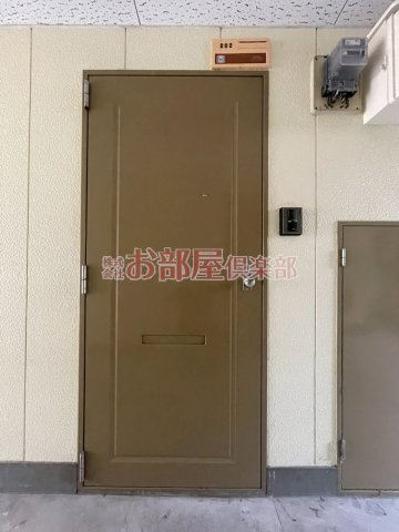 第一コーポ江頭の玄関|明るい玄関です