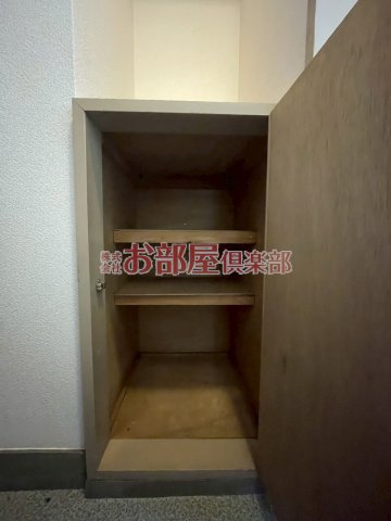 第一コーポ江頭の収納|こまごまとしたものを収納できそうですね
