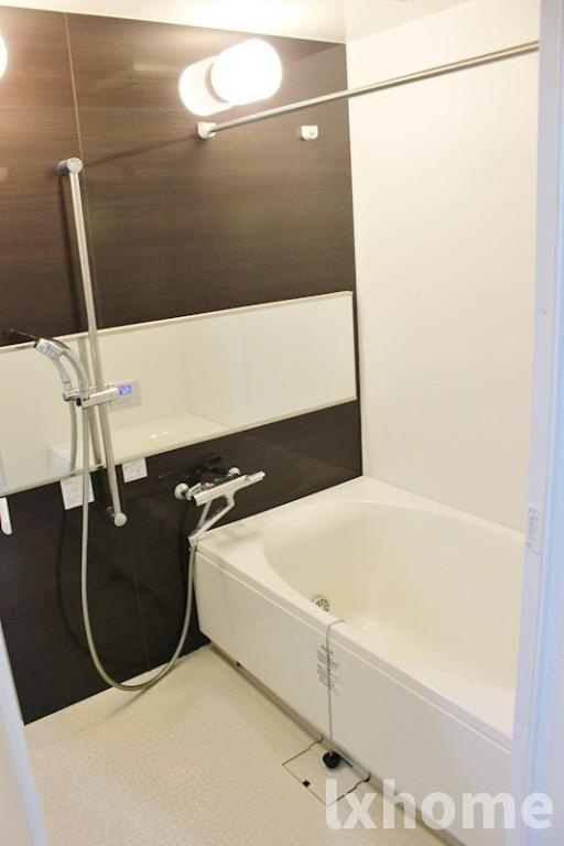 リバーフィールド茨木の浴室