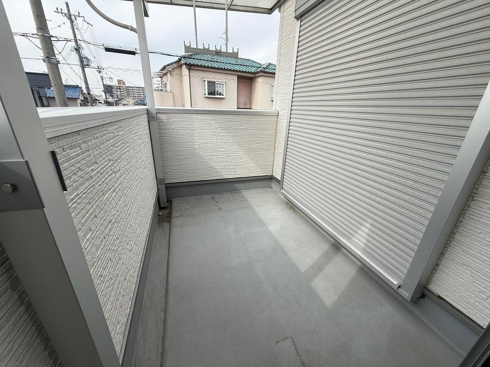 出口3丁目　中古一戸建てのバルコニー|■物件内覧・資金計画相談・住宅ローン相談、リフォーム相談、お問合せ受付中■
※当日・翌日のご内覧、ご相談はお電話でのお問合せがスムーズです！