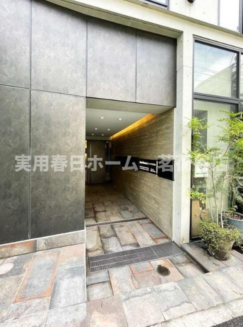 【エントランス】