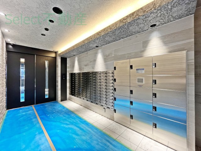 S-RESIDENCE上前津駅前のエントランス