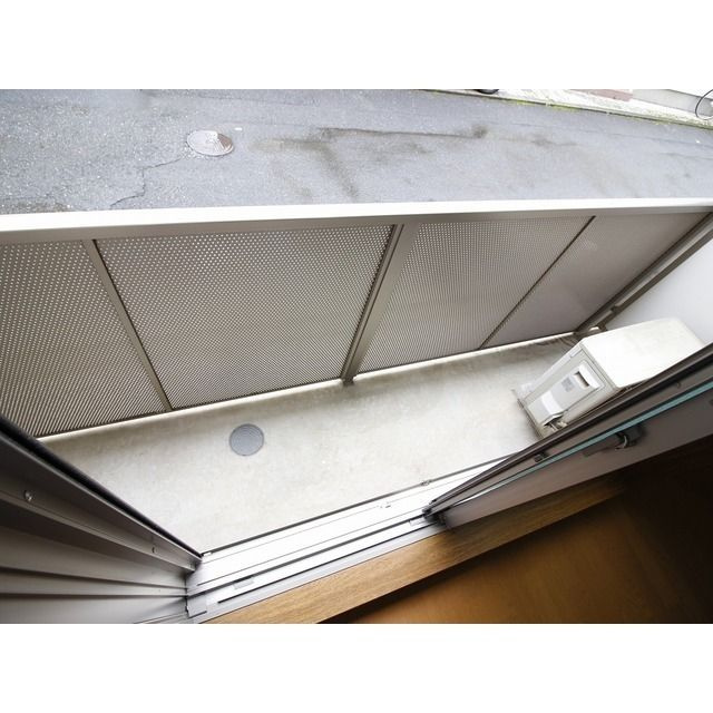 アムール AKIRAのバルコニー