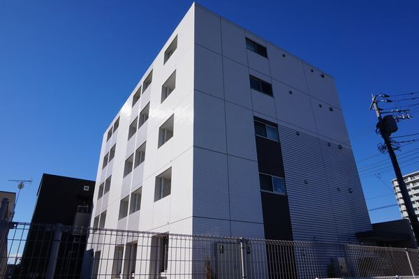 パインズ美園の外観