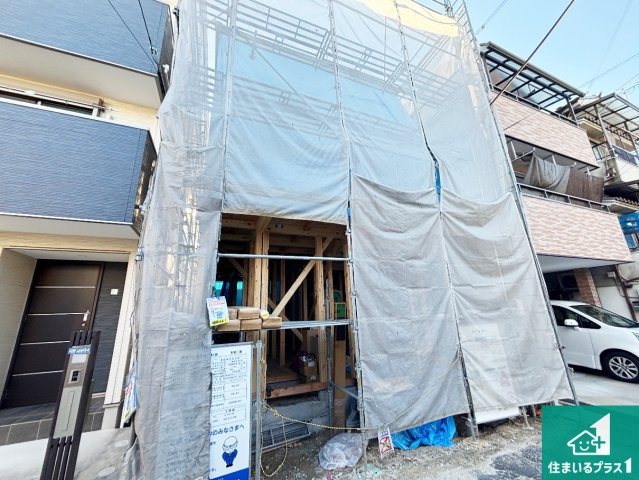 ■寝屋川市仁和寺町　第4期　新築一戸建ての外観|周辺は落ち着いた街並みの住宅地！子育てがしやすい住環境です！まだ未完成ですが、現地でしかわからない事もございます。是非一度ご覧ください。