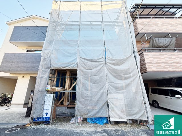■寝屋川市仁和寺町　第4期　新築一戸建ての外観|周辺は落ち着いた街並みの住宅地！子育てがしやすい住環境です！まだ未完成ですが、現地でしかわからない事もございます。是非一度ご覧ください。
