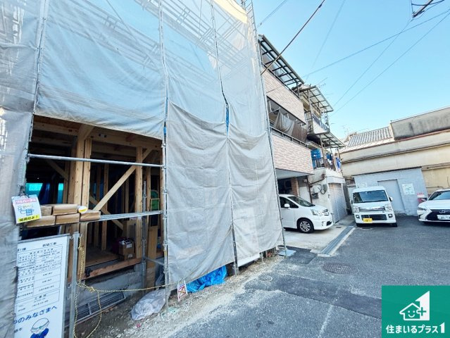 ■寝屋川市仁和寺町　第4期　新築一戸建ての前面道路含む現地写真|周辺は落ち着いた街並みの住宅地！子育てがしやすい住環境です！まだ未完成ですが、現地でしかわからない事もございます。是非一度ご覧ください。
