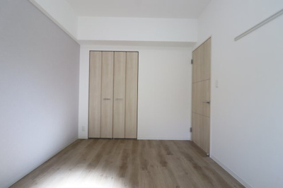 【寝室】 | リアン城東