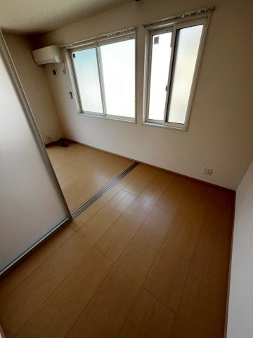 MINT甲子園五番町の寝室