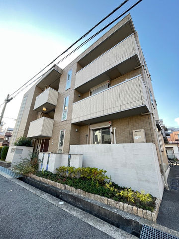 MINT甲子園五番町の外観