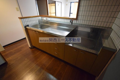 【キッチン】 | シャンテ辻亀