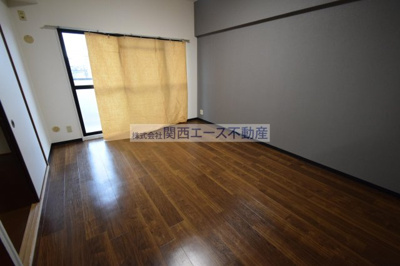 【寝室】 | シャンテ辻亀