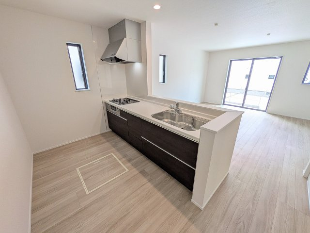 八王子市　弐分方町　新築一戸建て　１０期のキッチン|～使い勝手の良いシステムキッチン～