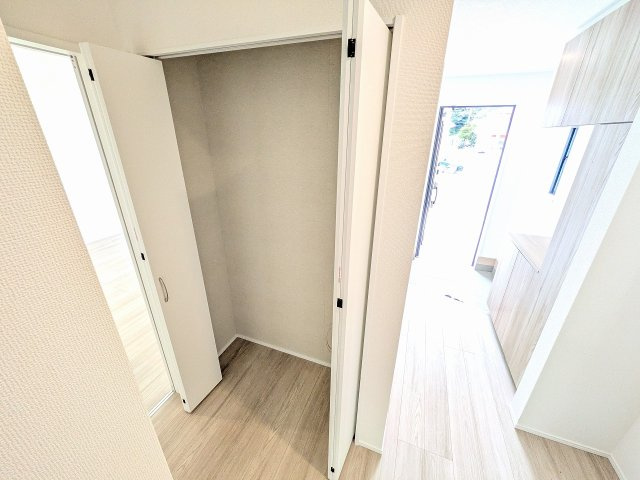 八王子市　弐分方町　新築一戸建て　１０期の収納|～便利な玄関収納～