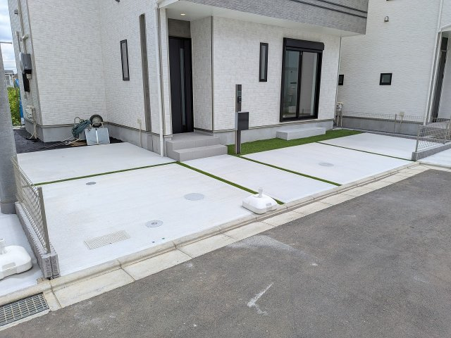 八王子市　弐分方町　新築一戸建て　１０期の駐車場|～L字型に2台駐車可能カースペース～