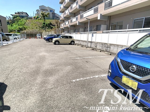 清水谷コーポの駐車場
