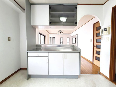 【キッチン】 | 板橋区志村1丁目　中古戸建　11990万円 | 2階キッチン収納