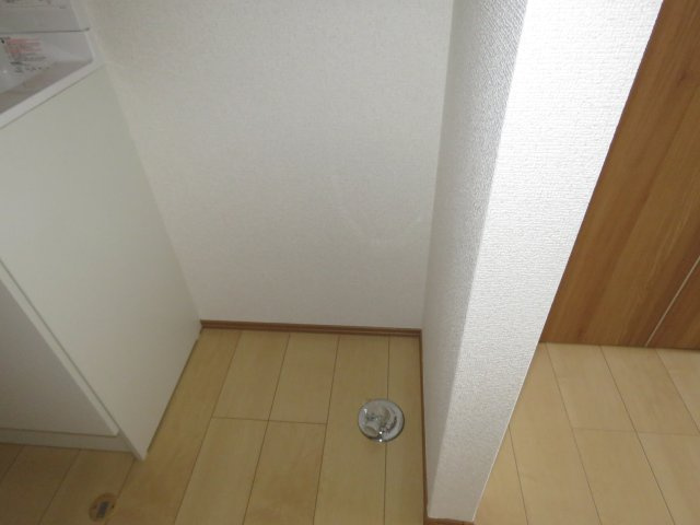 グランデ的場の設備|洗濯機置き場