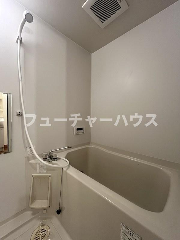 アペリーレ　Ｂの浴室