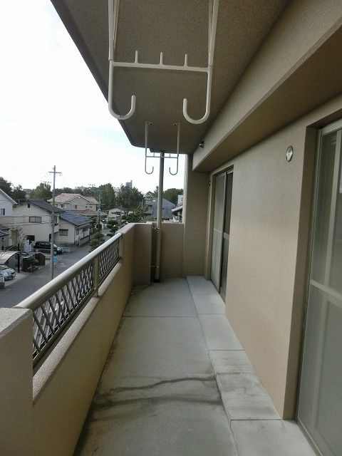 アルカディア桜木のバルコニー