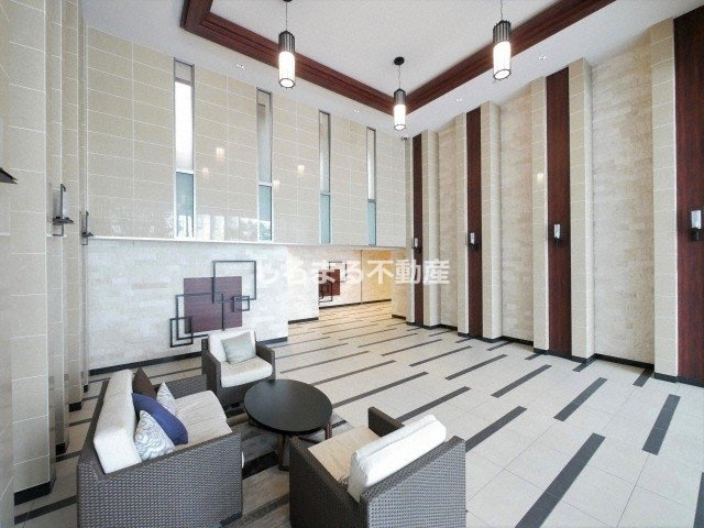 スプランディッド淀屋橋DUEのロビー