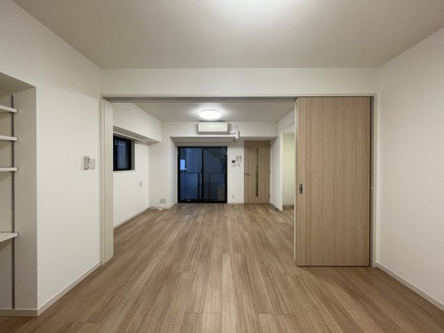 Log銀座東／ログ銀座東の内装