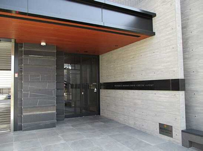 【エントランス】 | フローレンス南観音センターコート