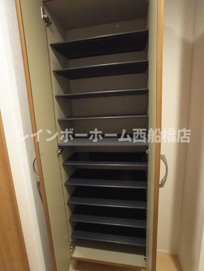 ボナール西船橋の玄関