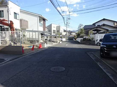 【前面道路含む現地写真】 | 広島市南区向洋新町１丁目 洋光台