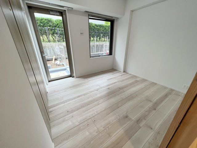 ＴＥＮＡＳ千歳船橋の居間・リビング|※全て別号室（4LDK）のお写真・内装等参考にしてください。