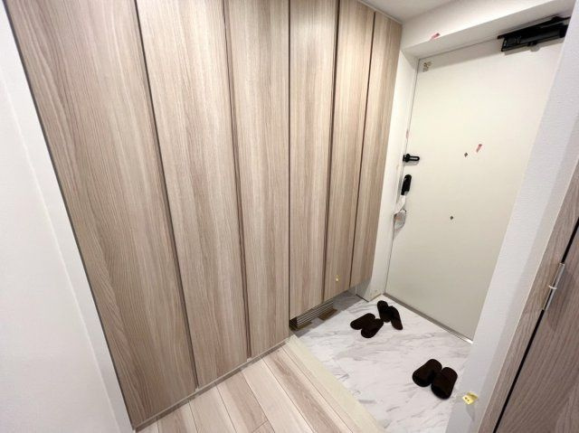 ＴＥＮＡＳ千歳船橋の玄関|※全て別号室（4LDK）のお写真・内装等参考にしてください。