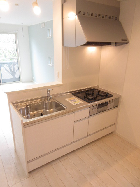 ペニーレイン舎人のキッチン|★ガス３口グリル付きシステムキッチン★