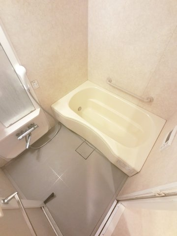 ガーデンアヴェニュー妙典 の浴室