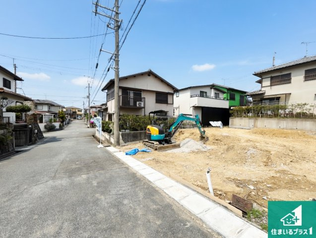 神戸市西区秋葉台　第5期　新築一戸建ての前面道路含む現地写真|周辺は落ち着いた街並みの住宅地！子育てがしやすい住環境です！まだ未完成ですが、現地でしかわからない事もございます。是非一度ご覧ください。