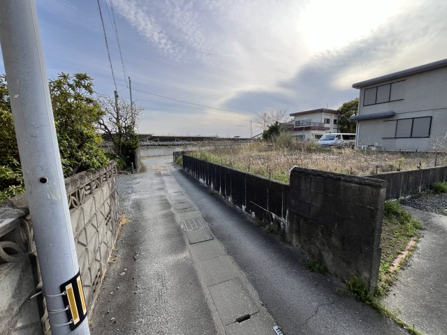 伊勢市御薗町上條 売土地の前面道路含む現地写真