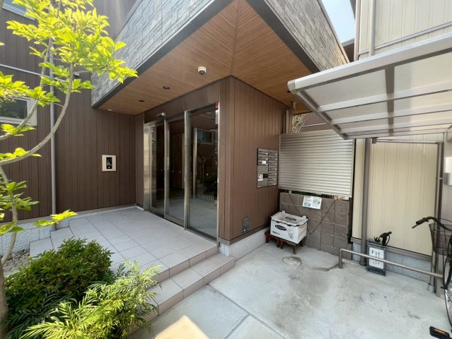 FeliseedPrugnaのエントランス