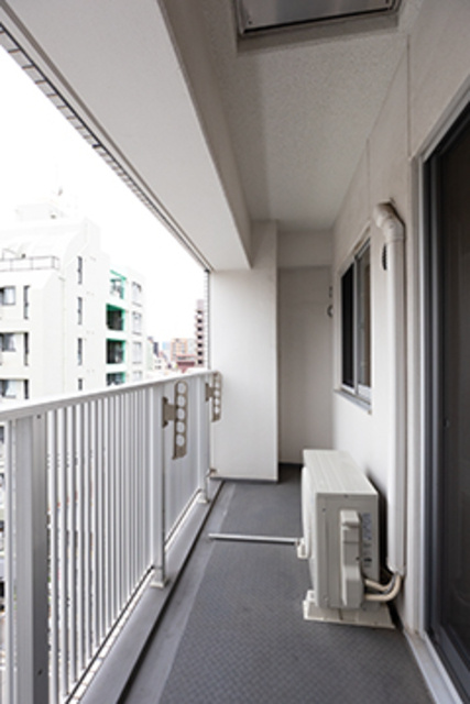 ＰＯＲＴＯ　ＰＡＲＴＩＲＥ　ＹＯＫＯＨＡＭＡのバルコニー|※写真は同タイプ住戸です。