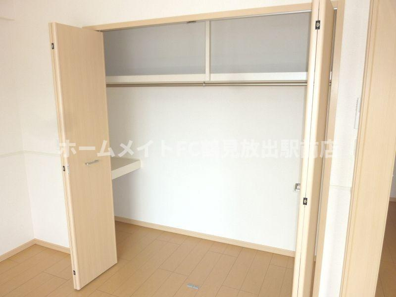 大阪市鶴見区焼野３丁目の賃貸マンションの収納